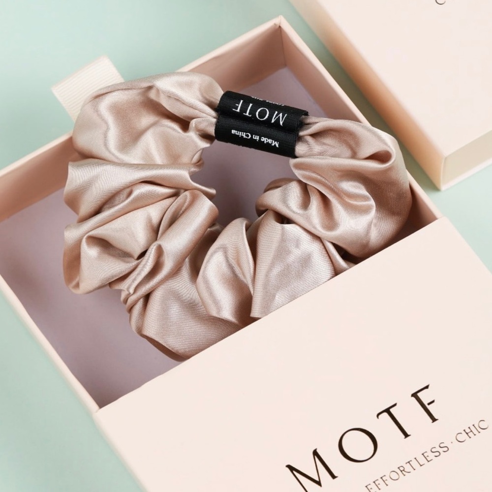 MOTF Silk Hair Band #8
